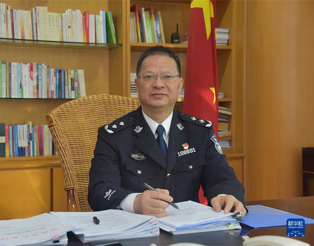 用生命诠释忠诚——追记福州市公安局原局长潘东升